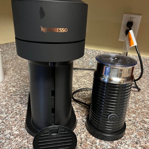 Nespresso Vertuo - Picture 4 of 4